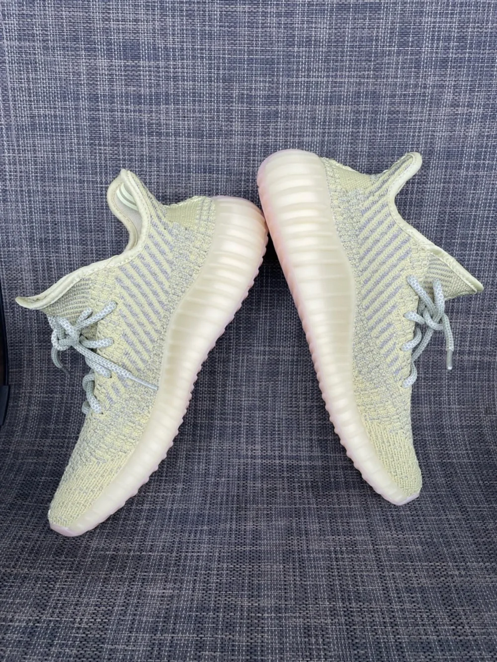 adidas Yeezy Boost 350 V2 